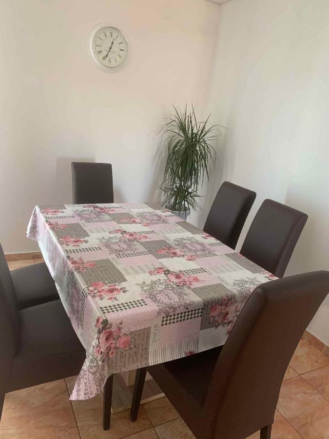 Apartments In Cizici/Insel Krk 31083 外观 照片